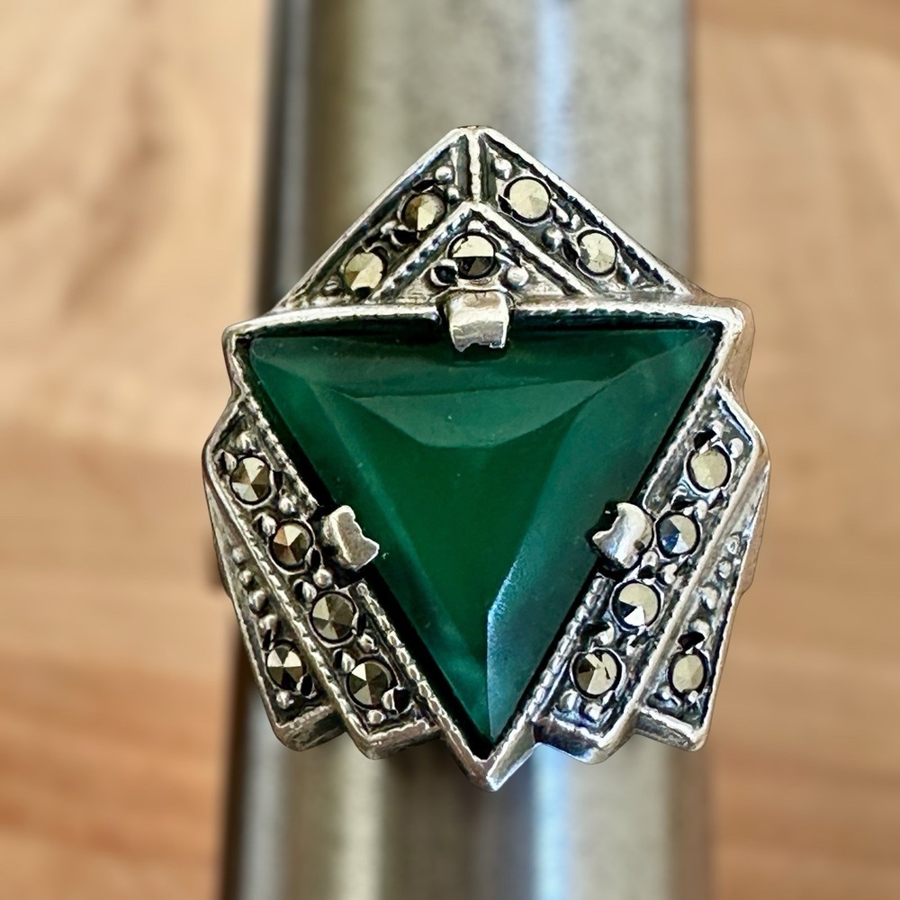 Vintage LCW Art Decor‎ Ring 5.25 Green Chrysoprase Marcasite 925 Sterling 3.7g